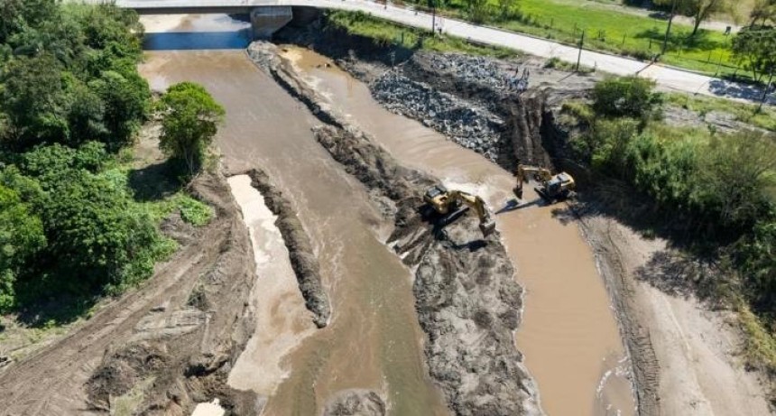 El Gobierno provincial avanza con las obras de protecci&oacute;n del r&iacute;o Chirimayo