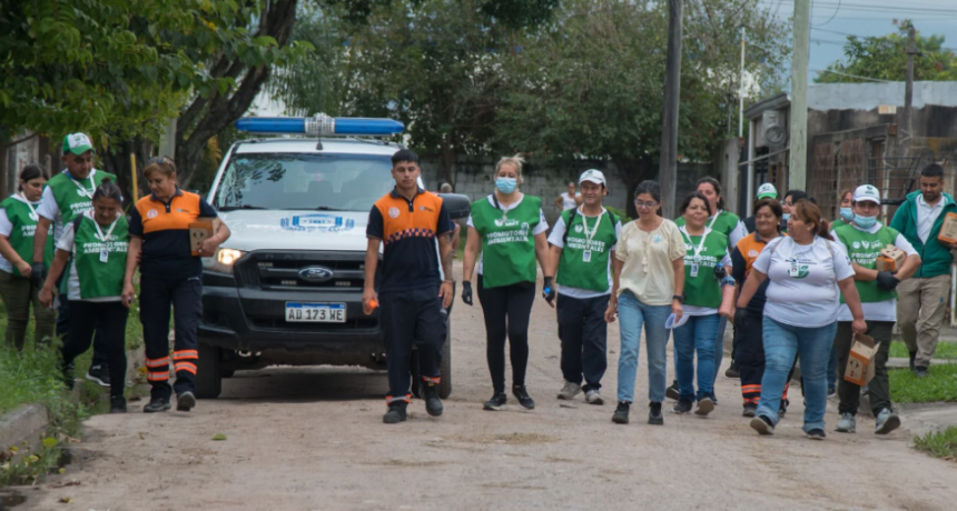Intensifican operativos ambientales para frenar el avance de chikungunya en la capital