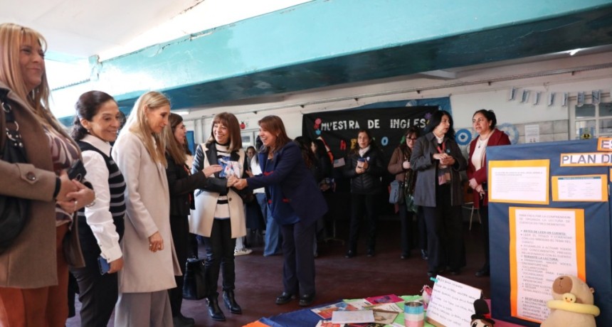 Montaldo particip&oacute; del lanzamiento de la l&iacute;nea educativa Equidad y Futuro