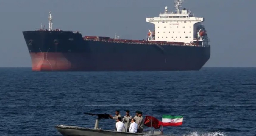 Ir&aacute;n reanuda exportaciones de crudo tras dos meses de bloqueo