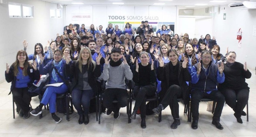 Agentes sociosanitarios fueron capacitados en lengua de se&ntilde;as