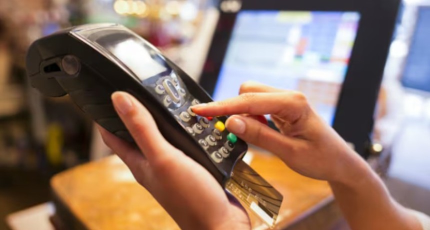 El consumo volvi&oacute; a caer en junio cerrando el semestre cerr&oacute; en rojo