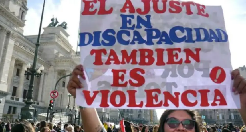 Las pensiones por discapacidad pierden contra la inflaci&oacute;n y son m&aacute;s de 220 mil personas las que esperan resoluci&oacute;n