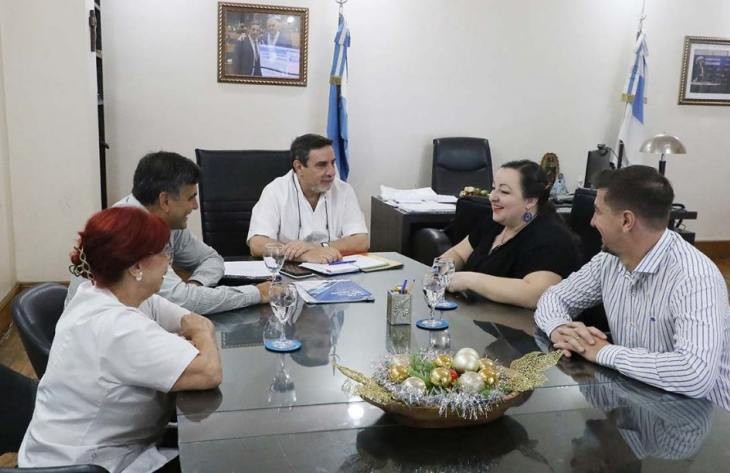 El Ministerio de Salud recibió la visita de una especialista en urología infantil del Hospital Austral