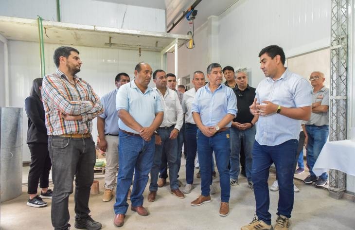 Acevedo celebró los emprendimientos del sector ganadero y textil en Choromoro