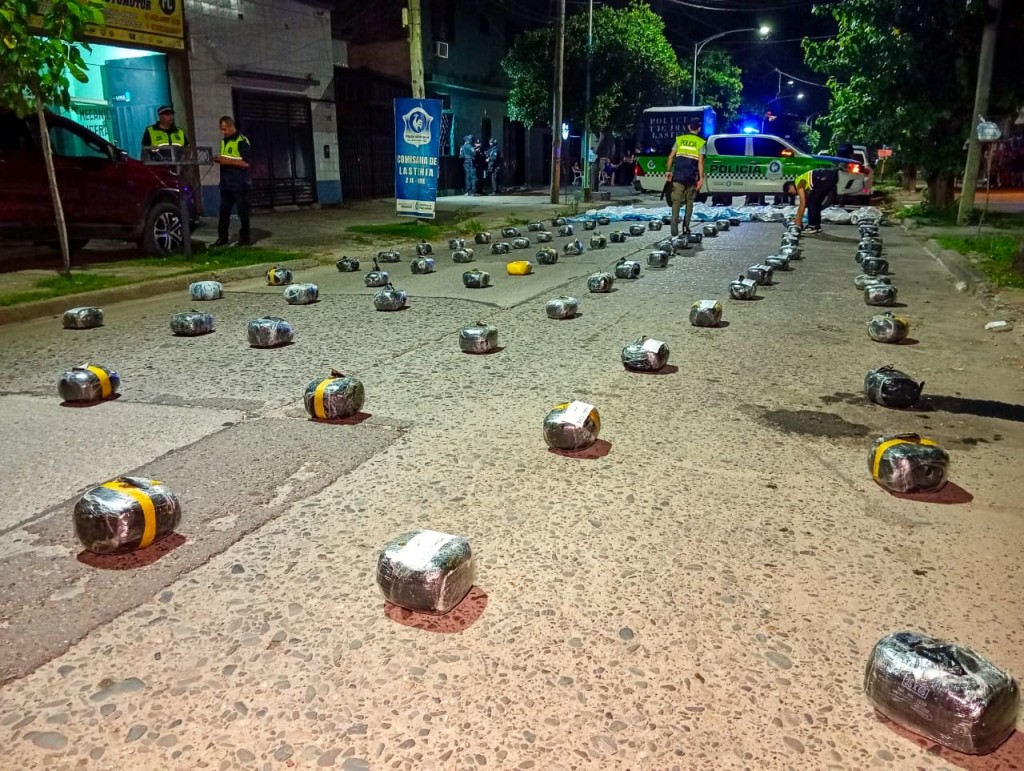 La Policía secuestró casi 150 kilos de marihuana en un allanamiento en Villa Luján