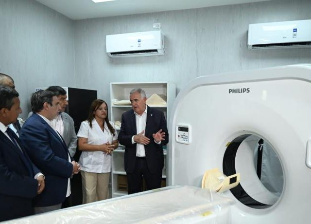 Jaldo inauguró una sala de tomografía en Tafí del Valle y reforzó la salud pública para residentes y turistas