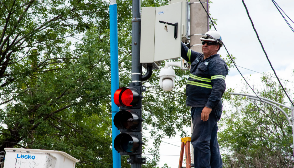 La ciudad suma dos nuevos semáforos
