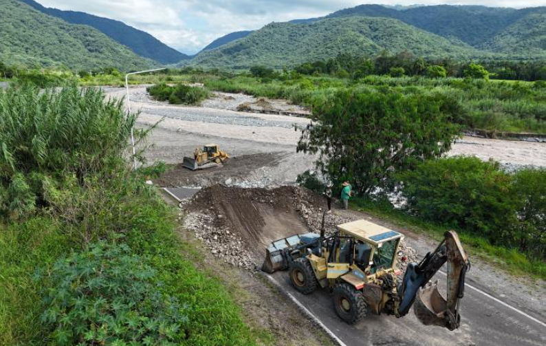 Obras Públicas trabaja en la recuperación de la Ruta 321 en Lules
