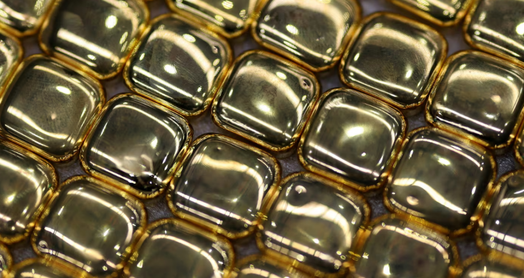 El oro volvió a subir y se acercó a los US$5000 la onza