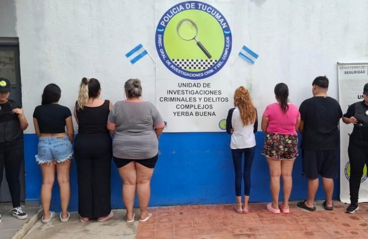 Demoran a seis personas y secuestran un tv robado, cocaína, celulares y dinero