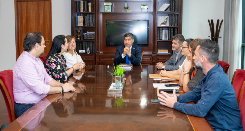 Acevedo recibió a representantes de la Orquesta Estable de Tucumán