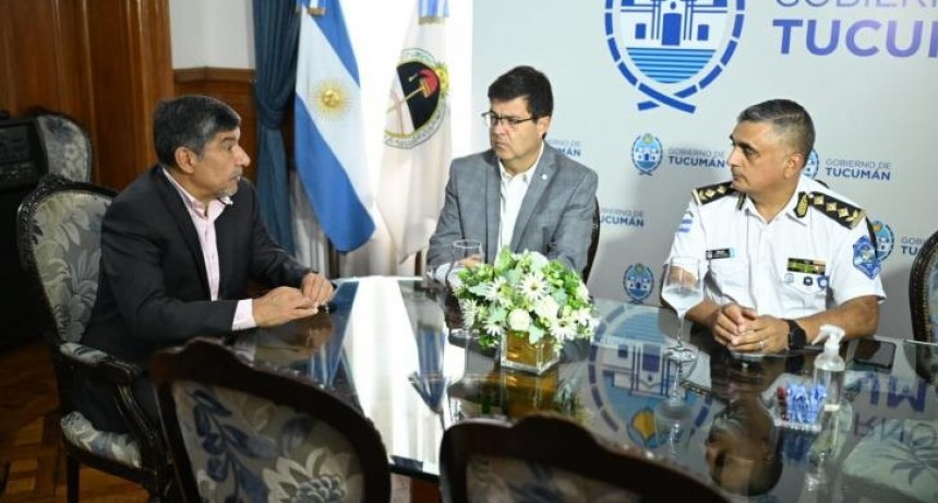 Acevedo coordinó con Seguridad los operativos de prevención en villas turísticas y en todo el territorio provincial