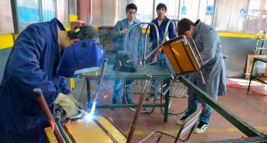 Proponen restituir las normas sobre Educación Técnica derogadas en el Presupuesto 2026