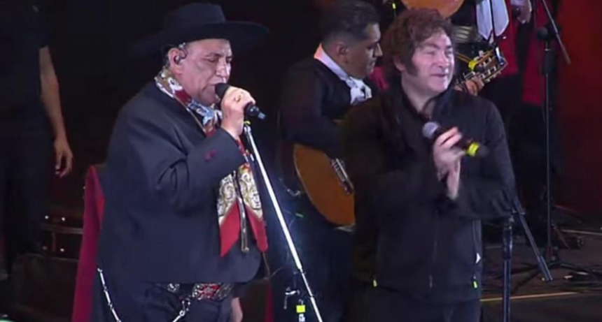 Tras la "actuación" de Milei con el Chaqueño Palavecino en Córdoba, llegaron las críticas