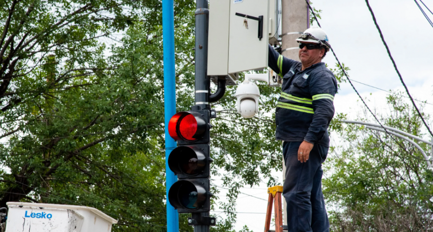 La ciudad suma dos nuevos semáforos 