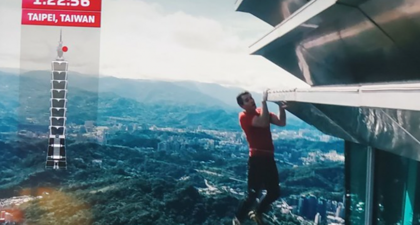 Alex Honnold escala con éxito el rascacielos Taipei 101