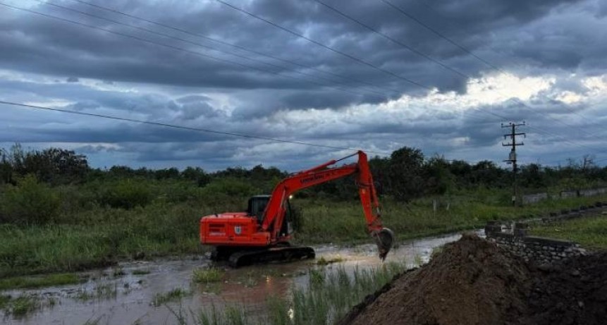 Obras Públicas avanza con tareas de drenaje en Aguilares tras el temporal