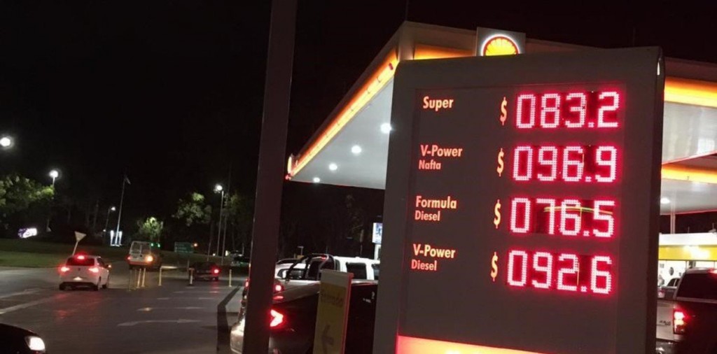 Petroleras advierten que la nafta costará más de 100 pesos por litro