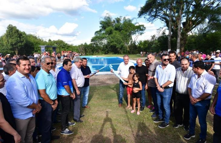 Jaldo inauguró obras en el complejo turístico de Capitán Cáceres