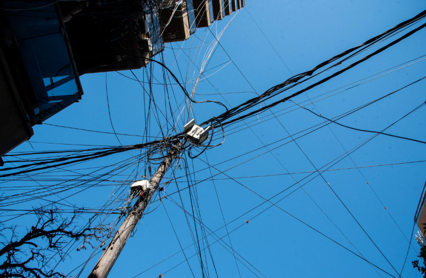 Chahla comenzó un Plan de Reordenamiento del Cableado Aéreo en la ciudad