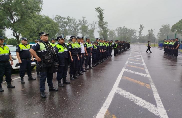 Para reforzar los controles llevan a cabo un megaoperativo en la Capital