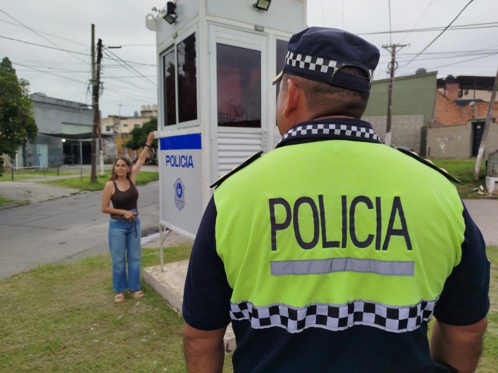 Instalan tres garitas preventivas en barrio Los Pinos