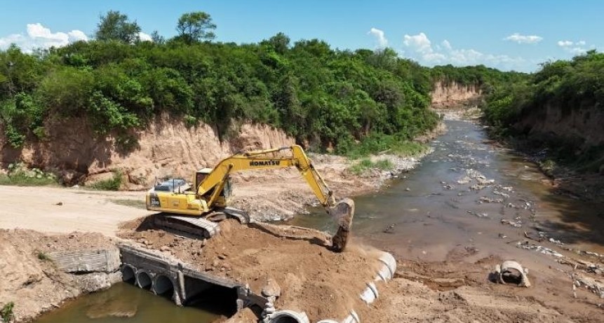 Obras Públicas avanza en la reconstrucción del Puente del Coy en Estación Aráoz