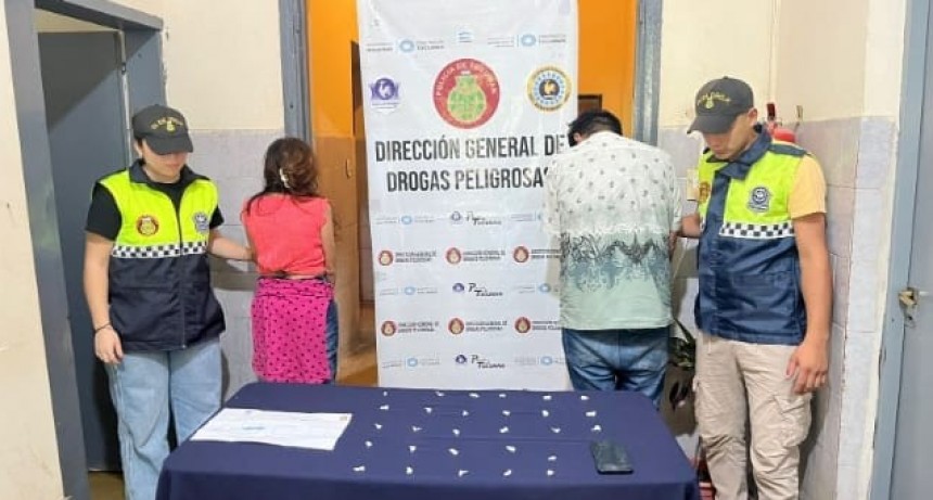 Interceptan a una pareja y le secuestran 29 envoltorios de cocaína