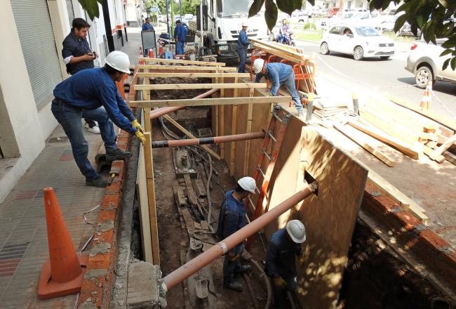 Iniciaron la obras de reparación del cable subterráneo dañado