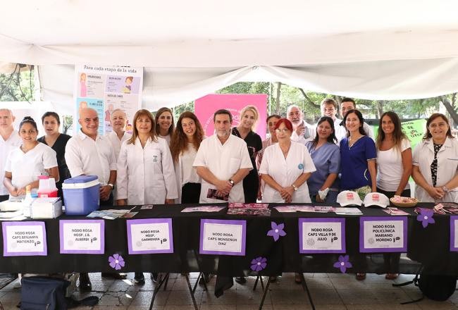 Realizaron jornada de prevención cáncer de cuello uterino en Plaza Urquiza