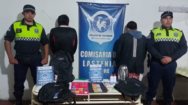 Fueron atrapados infraganti con elementos robados de una escuela