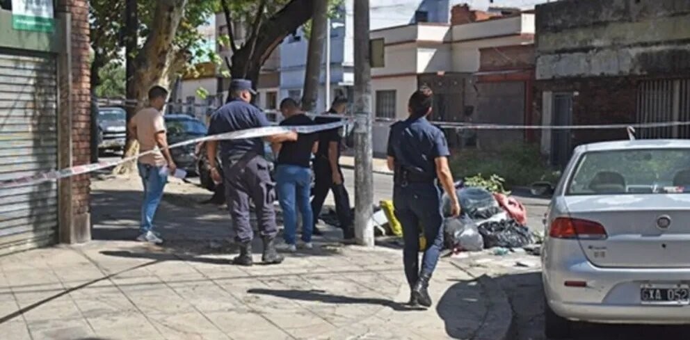 Encontraron una cabeza humana dentro de un bolso abandonado en un contenedor