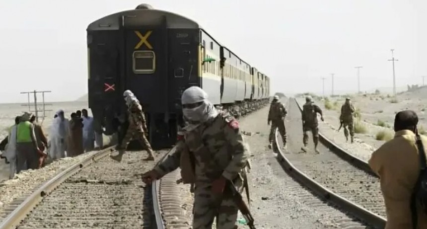 Un tren con más de 300 pasajeros fue secuestrado en Pakistán