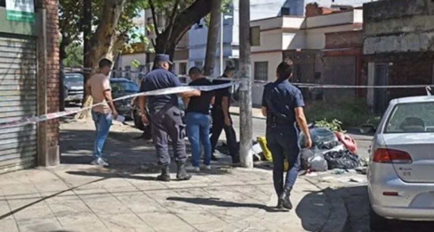 Encontraron una cabeza humana dentro de un bolso abandonado en un contenedor