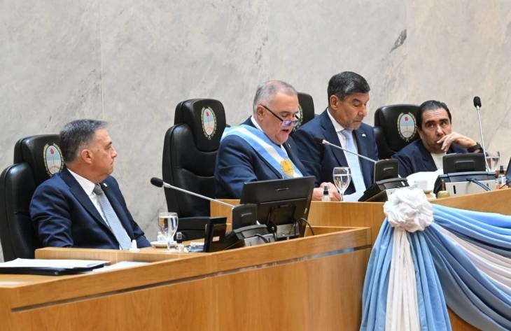 En la apertura de las sesiones legislativas ordinarias Jaldo destacó los avances en Educación