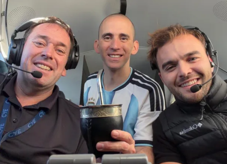 La oposición presiona para que el acuerdo con EE.UU. pase por el Congreso