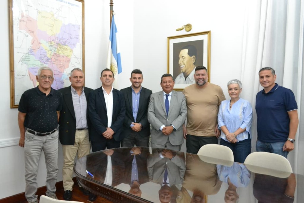 Jaldo inaugur&oacute; el Centro Educativo de J&oacute;venes y Adultos de Aguilares