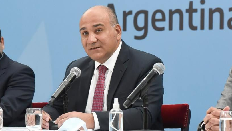 Masso recibi&oacute; a Pedro Fr&iacute;as, el zapatero que se le incendi&oacute; el taller