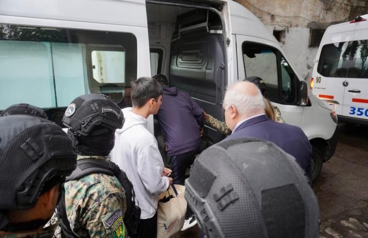 En recorridos preventivos recuperan un auto robado hace unos d&iacute;as