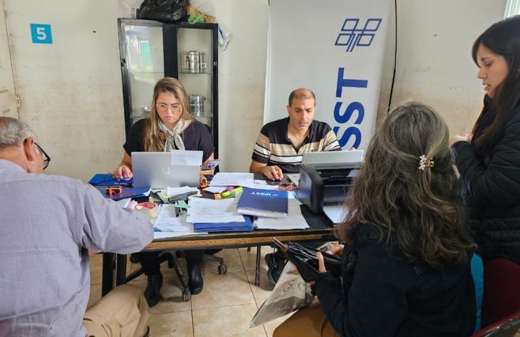 Operativo del IPSST en La Madrid para acompa&ntilde;ar a afiliados afectados por las inundaciones