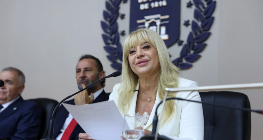 Rossana Chahla: "No vine a ocupar una silla, vine a cambiar la historia de San Miguel de Tucum&aacute;n"