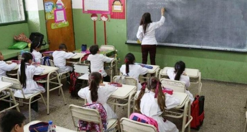 El Gobierno suspendi&oacute; de las clases hasta el viernes en toda la provincia