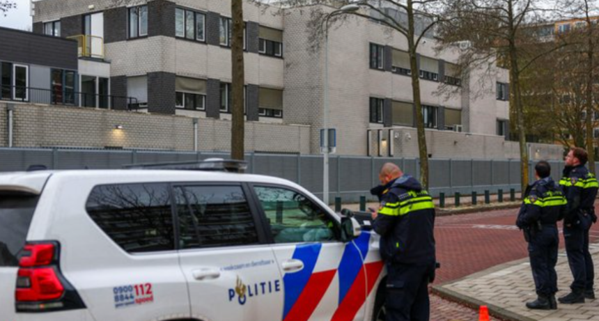 Explot&oacute; una bomba casera en una escuela jud&iacute;a en Pa&iacute;ses Bajos