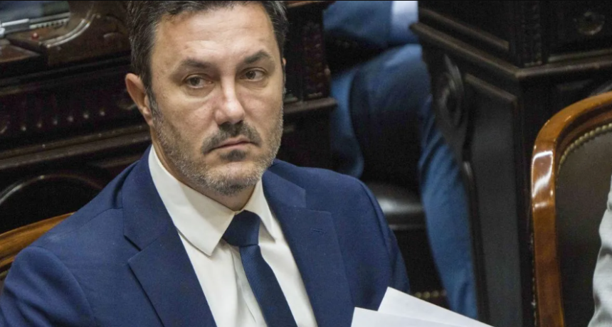 Denuncian a Petri por 