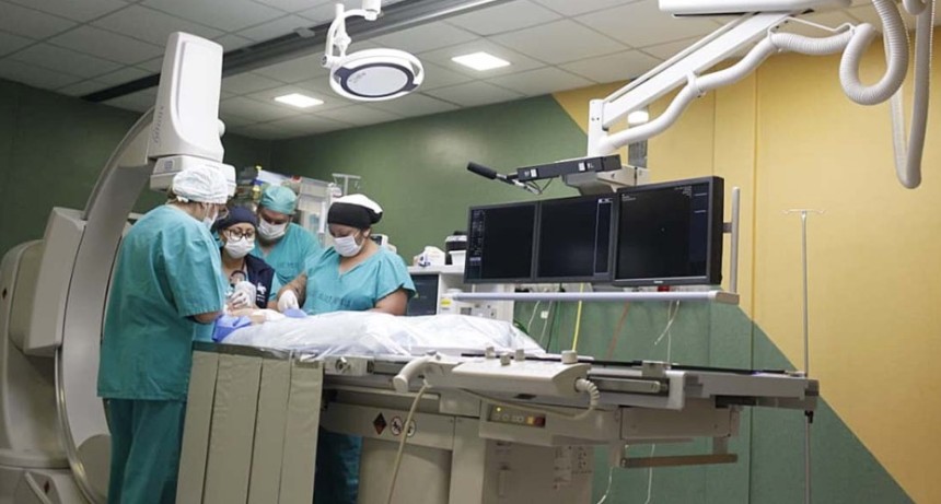  Con una cirug&iacute;a de alta complejidad, implantaron una v&aacute;lvula pulmonar a una paciente de 10 a&ntilde;os