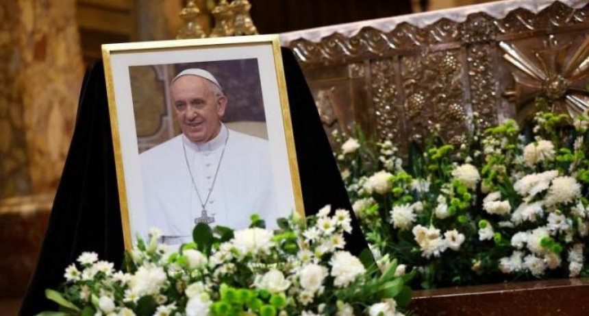 La Provincia se adhiere al decreto de duelo nacional por la muerte del Papa Francisco