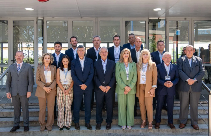 Intendentes de todo el pa&iacute;s exigen a la Naci&oacute;n una distribuci&oacute;n m&aacute;s equitativa de los recursos