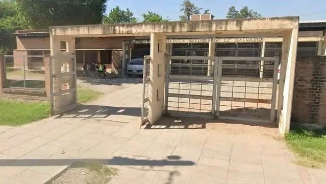 Tremendo: fue a las escuela con un revolver cargado y fue detenido