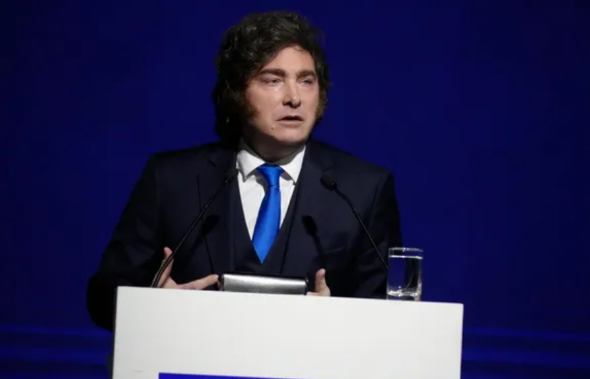 Milei asegur&oacute; que el dato del INDEC "no es inflaci&oacute;n" sino un salto el nivel de precios